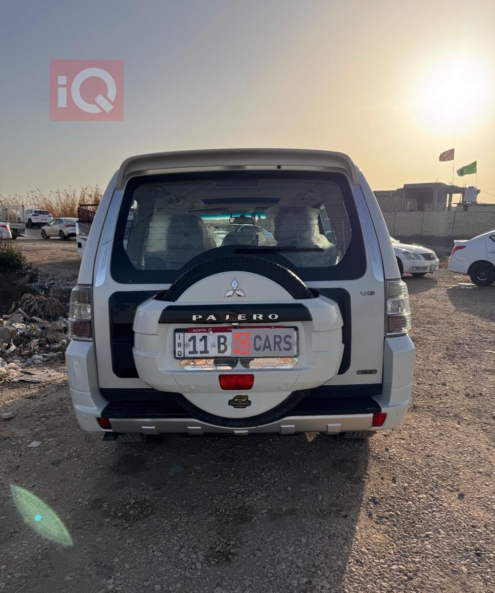 ميتسوبيشي باجيرو